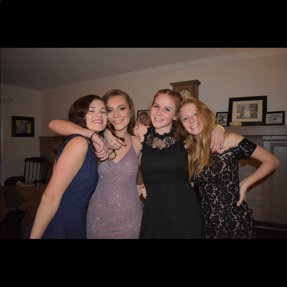 Meet your Posher, Lauren